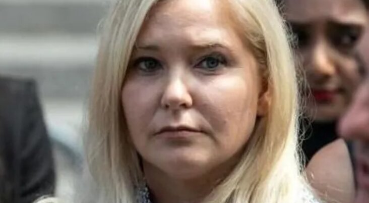 본문 이미지 - (제프리 엡스타인 사건을 폭로한 미국 여성 버지니아 주프레. bbc 갈무리)