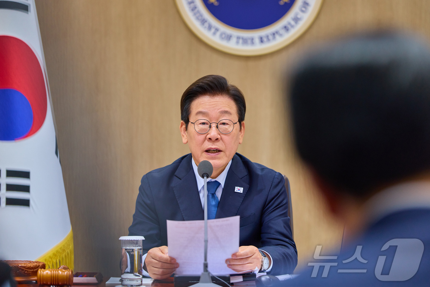 (서울=뉴스1) 이재명 기자 = 이재명 대통령이 21일 서울 용산 대통령실 청사에서 열린 국무회의에서 발언하고 있다. (대통령실 제공. 재판매 및 DB 금지)  2025.10.21 …