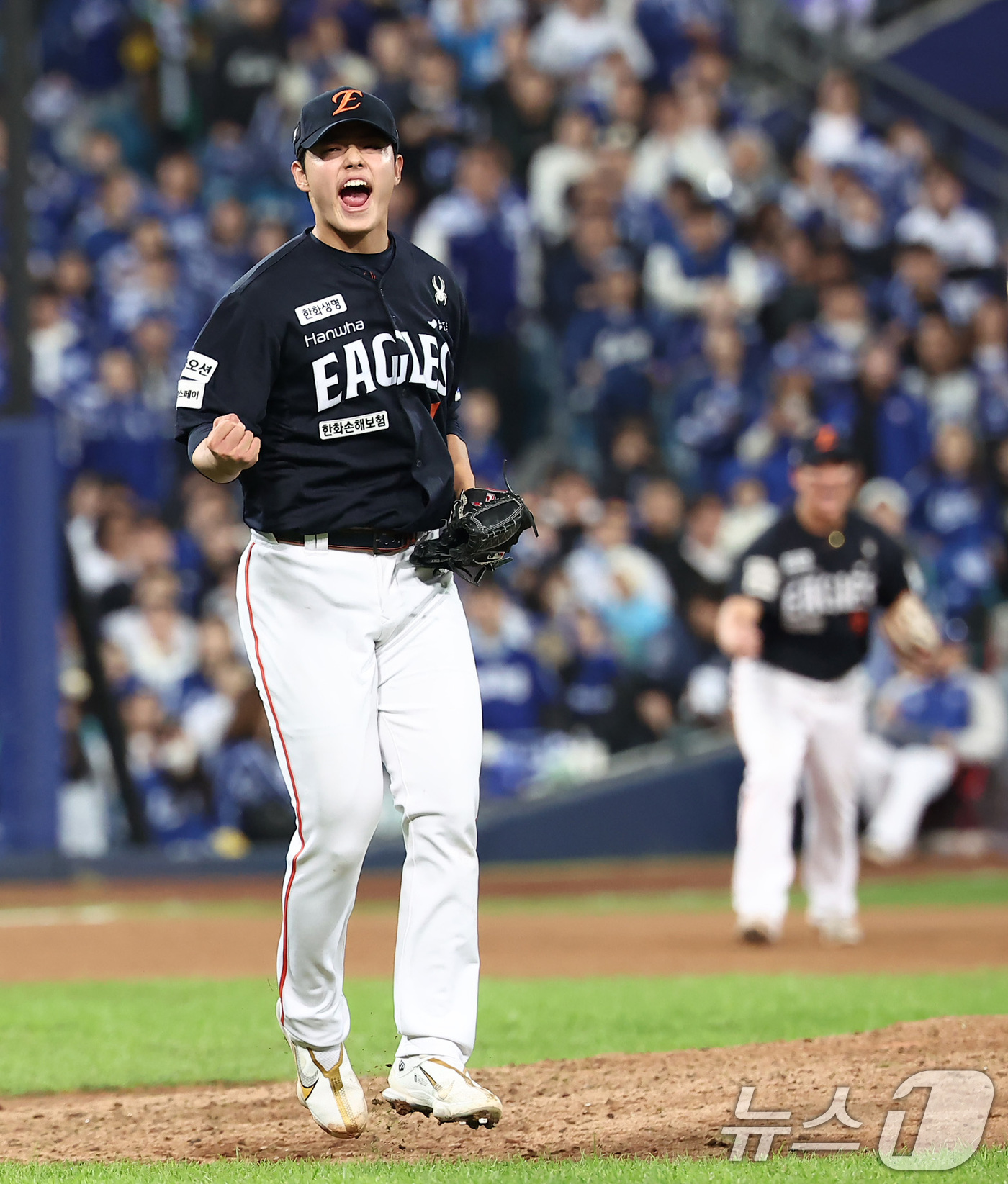 (대구=뉴스1) 김성진 기자 = 21일 대구삼성라이온즈파크에서 열린 2025 신한 SOL뱅크 KBO 포스트시즌 플레이오프 3차전 한화 이글스와 삼성 라이온즈의 경기, 한화 문동주가 …