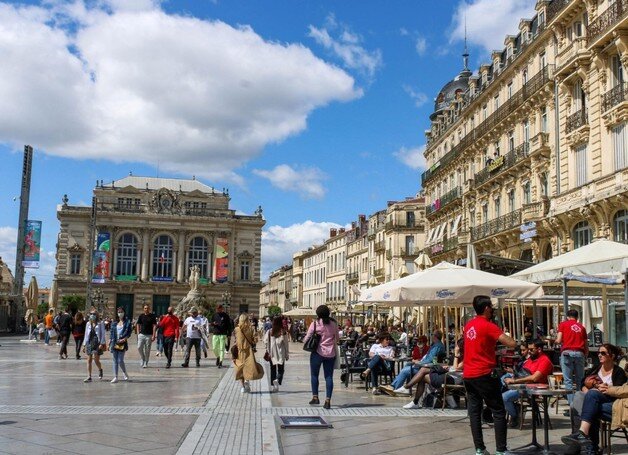 본문 이미지 - 몽펠리에 코메디 광장(몽펠리에관광사무소 제공)