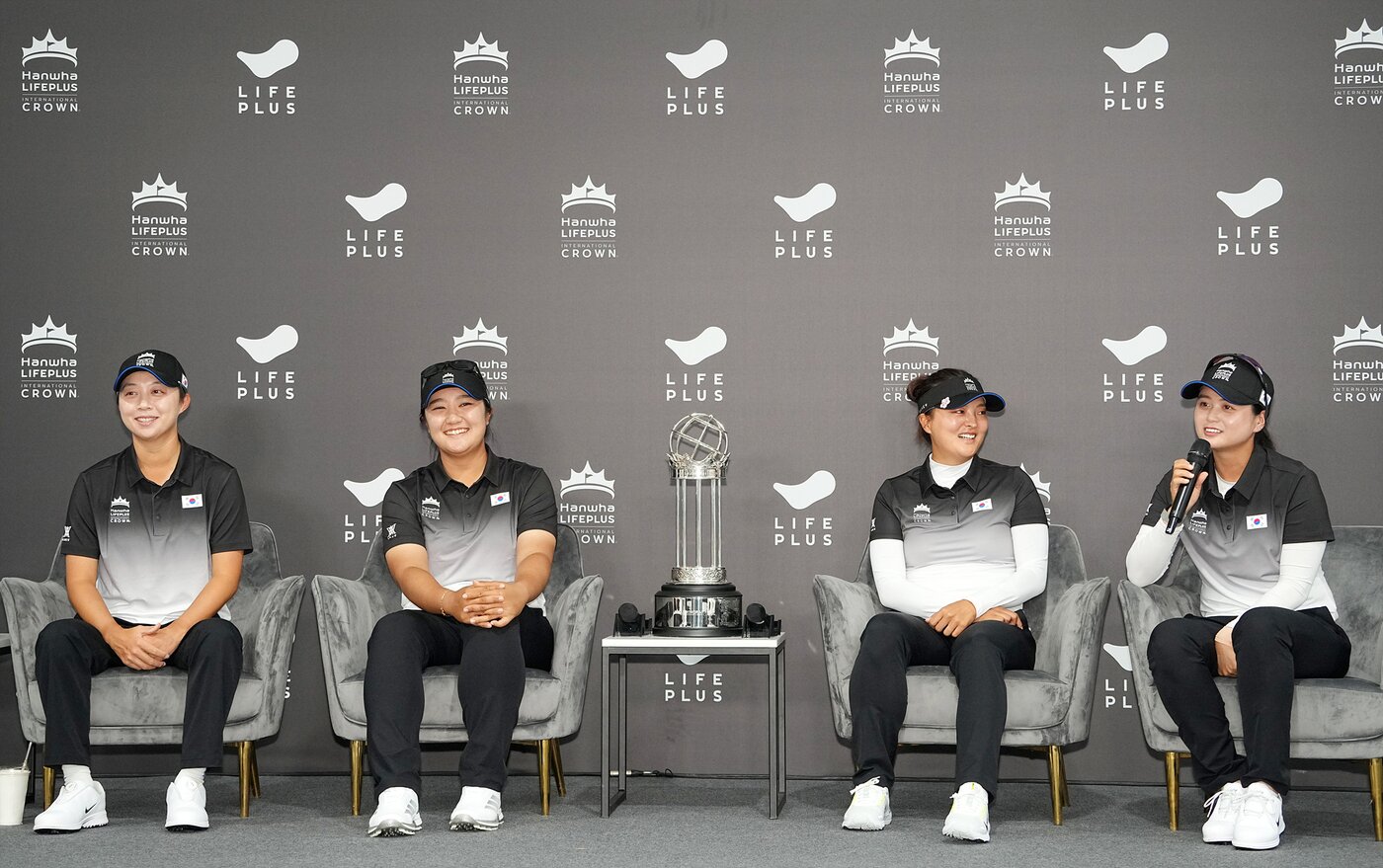 본문 이미지 - 한화 라이프플러스 인터내셔널 크라운에 출전하는 한국 대표팀. 왼쪽부터 김효주, 유해란, 고진영, 최혜진. (LPGA 제공)