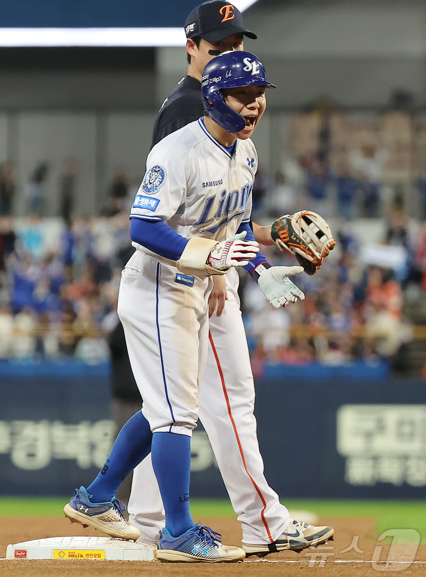 (대구=뉴스1) 김진환 기자 = 22일 오후 대구 삼성라이온즈파크에서 열린 프로야구 2025 신한 SOL뱅크 KBO 플레이오프 4차전 한화 이글스와 삼성 라이온즈의 경기, 삼성 김 …