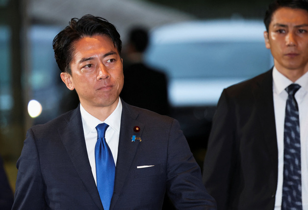 '日 급유거부'에 한일 국방교류 차질…日방위상 "한일·한미일 협력 중요"