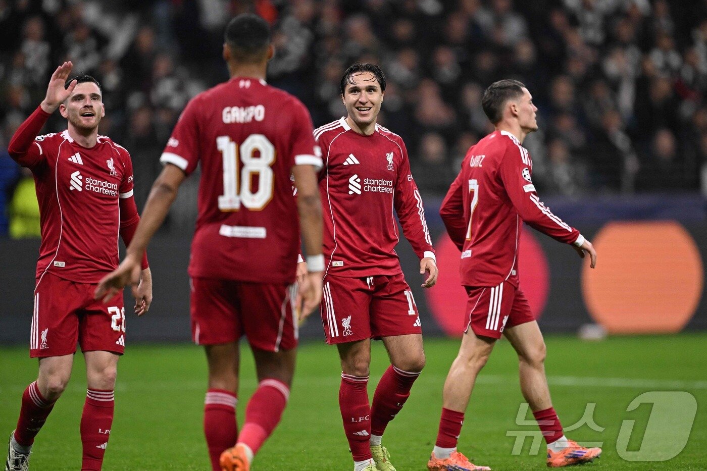 본문 이미지 - UEFA 챔피언스리그 승리로 최근 4연패에서 벗어난 리버풀. ⓒ AFP=뉴스1