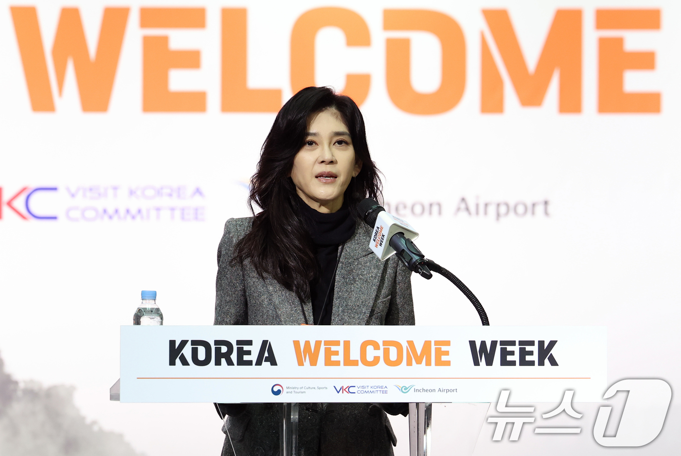 (인천공항=뉴스1) 오대일 기자 = 이부진 한국방문의해위원회 위원장이 23일 인천국제공항 제1터미널에서 열린 '2025 환영주간' 개막행사에서 인사말을 하고 있다.문화체육관광부와 …