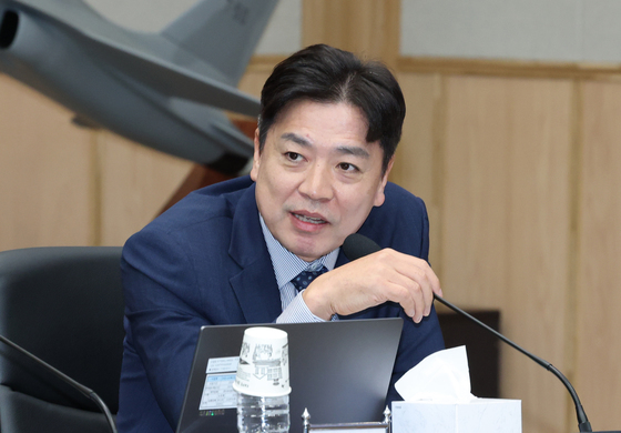부승찬 '재정 쭉쭉 빨아' 해명 나섰지만…민주당도 '엄중 경고'