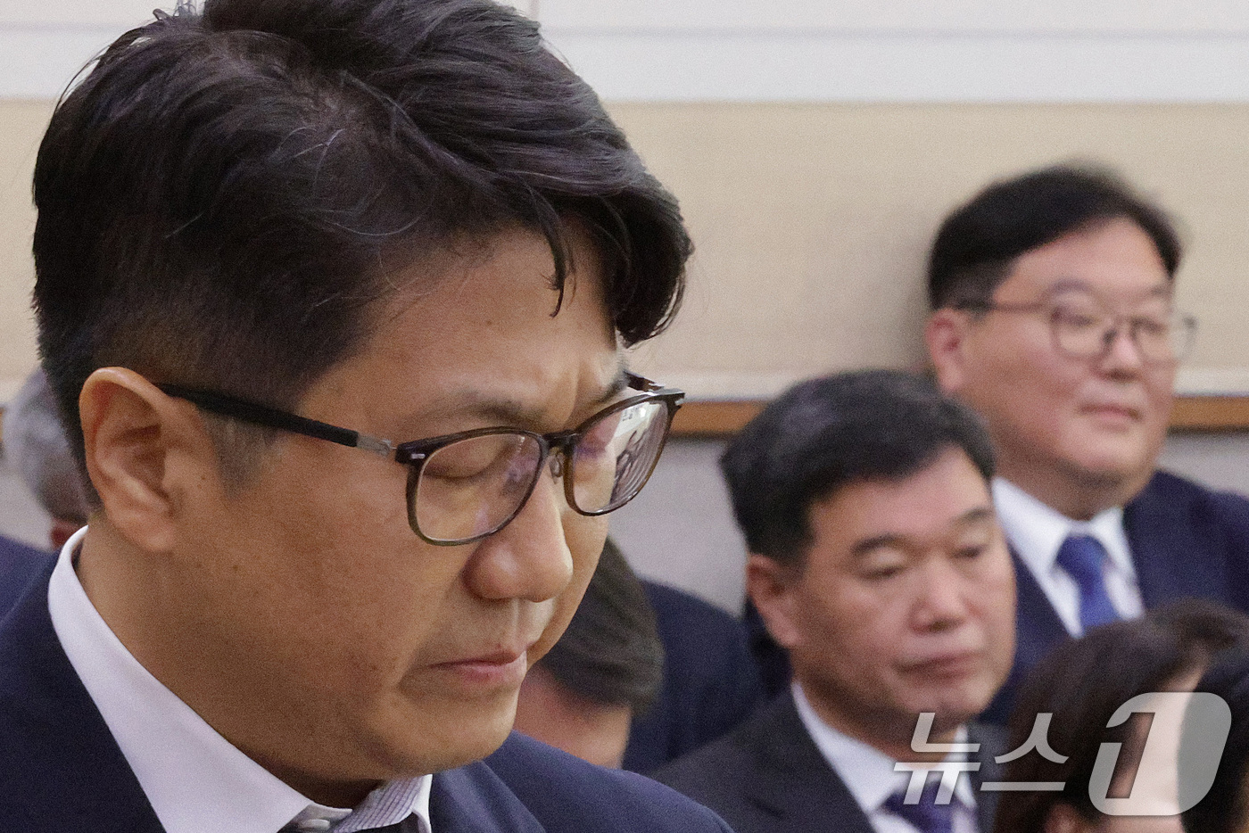 (서울=뉴스1) 신웅수 기자 = 문지석 광주지검 부장검사가 23일 서울 여의도 국회 법제사법위원회에서 열린 서울고등검찰청·서울중앙지방검찰청 등에 대한 국정감사에서 의원 질의에 답변 …