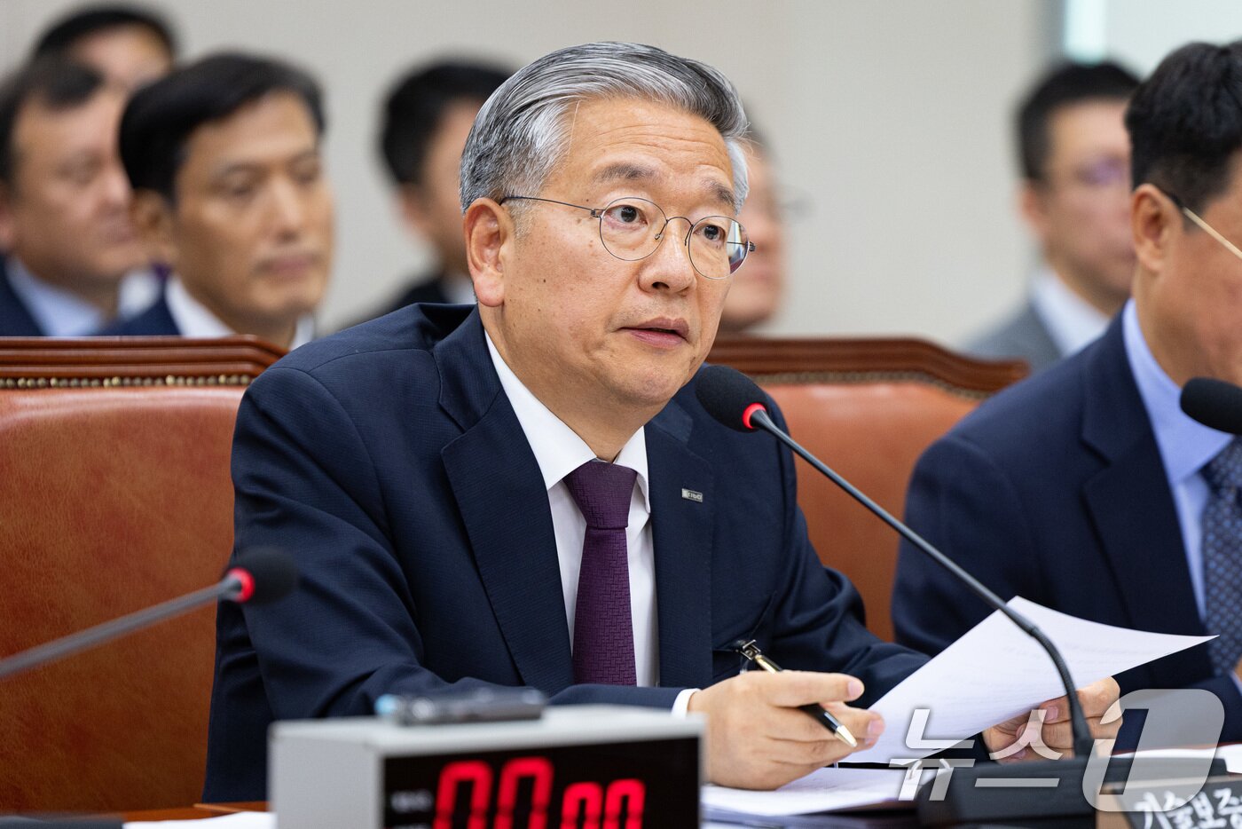 본문 이미지 - 김종호 기술보증기금 이사장이 23일 서울 여의도 국회에서 열린 산업통상자원중소벤처기업위원회의 중소벤처기업진흥공단 등에 대한 국정감사에서 의원 질의에 답하고 있다. 2025.10.23/뉴스1 ⓒ News1 유승관 기자