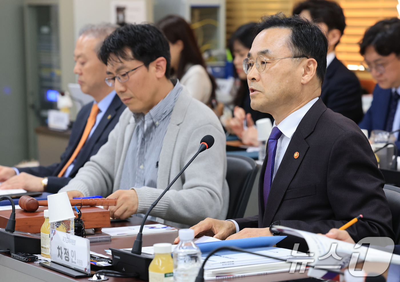 (서울=뉴스1) 임세영 기자 = 차정인 국가교육위원회 위원장이 23일 서울 종로구 정부서울청사에서 열린 국가교육위원회 제61차 전체회의에서 모두발언을 하고 있다. 2025.10.2 …