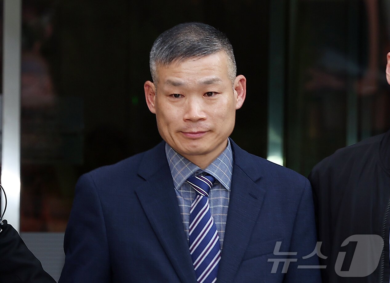 본문 이미지 - 해병대원 순직 및 수사 외압·은폐 의혹의 핵심 피의자인 김동혁 전 국방부 검찰단장. 2025.10.23/뉴스1 ⓒ News1 김진환 기자