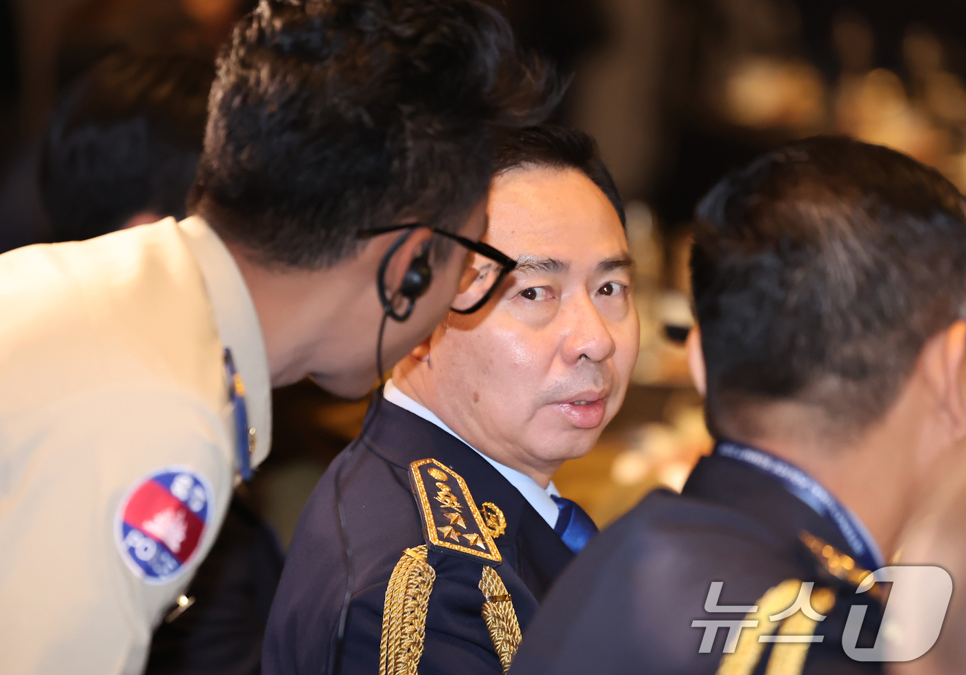 (서울=뉴스1) 장수영 기자 = 치아 삐어우(Chea Peou) 캄보디아 경찰청 차장이 23일 오후 서울 여의도 콘래드 호텔에서 열린 국제공조협의체 발족식에서 참석하고 있다.이날 …