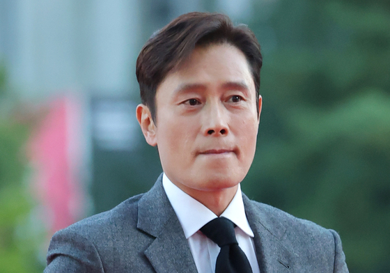 이병헌, 뉴욕타임스 선정 '2025년 뛰어난 배우 10인'