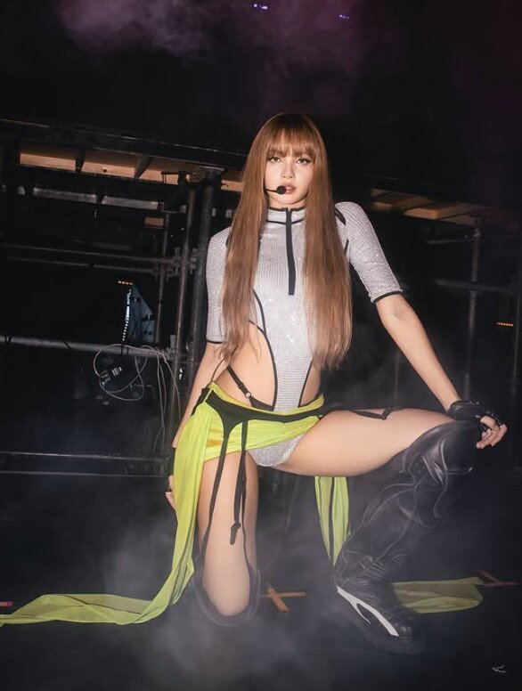 본문 이미지 - 리사/인스타그램 캡처