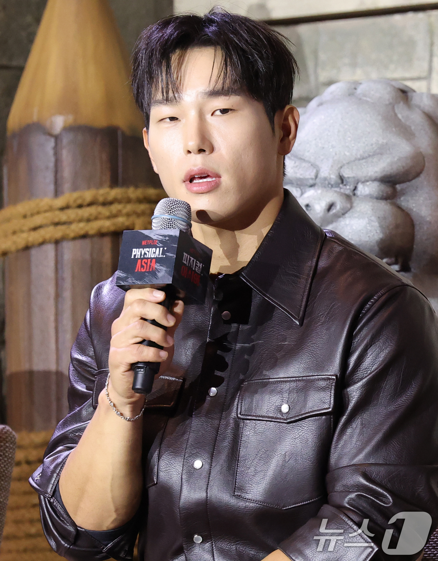 (서울=뉴스1) 권현진 기자 = 전 스켈레톤선수 윤성빈이 24일 서울 강남구 봉은사로 웨스틴 서울 파르나스에서 열린 넷플릭스 서바이벌 예능 ‘피지컬: 아시아’ 제작발표회에 참석해 …