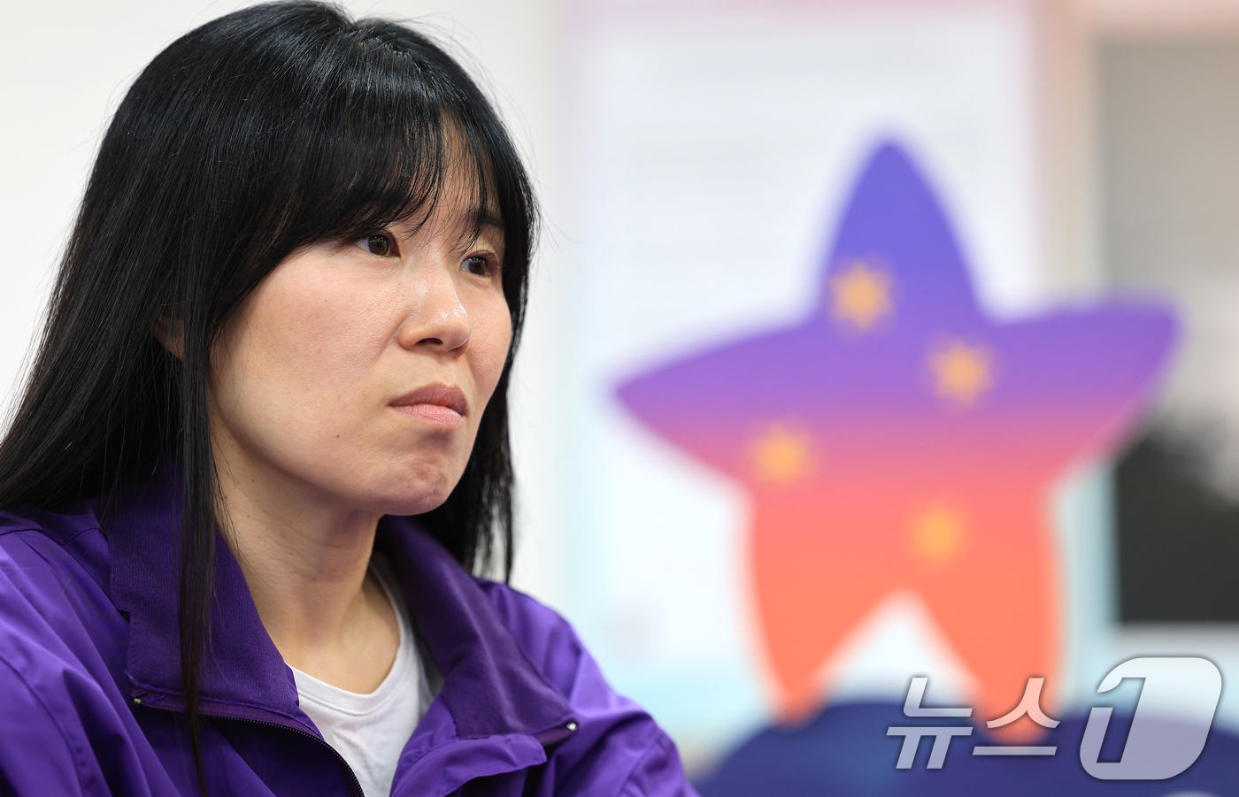 (서울=뉴스1) 임세영 기자 = 송해진 10·29 이태원 참사 유가족협의회 운영위원장(고 이재현 어머니)이 24일 이태원 참사 3주기를 앞두고 서울 종로구 적선현대빌딩에 마련된 ‘ …