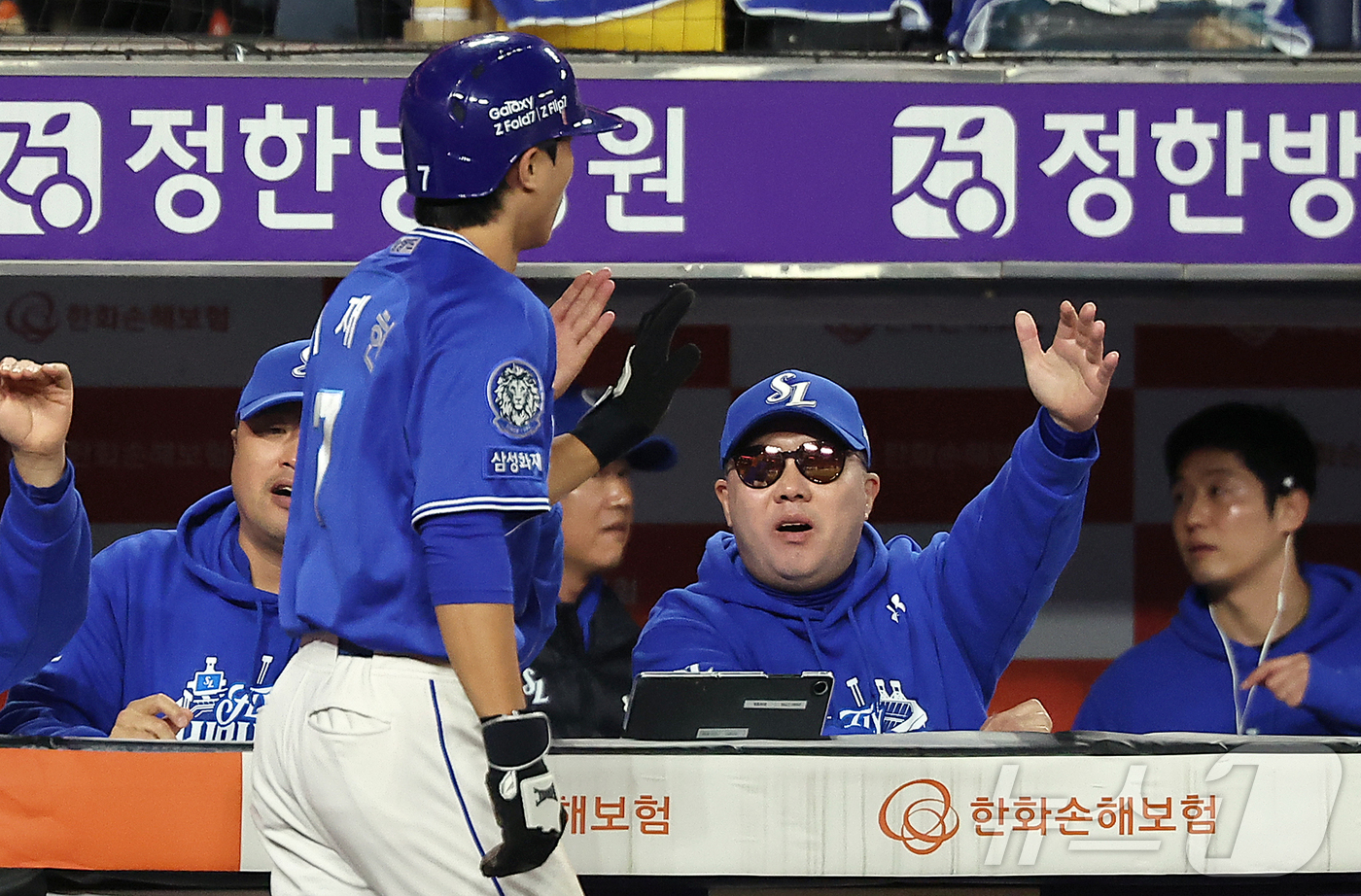 (대전=뉴스1) 김진환 기자 = 24일 오후 대전 한화생명볼파크에서 열린 프로야구 2025 신한 SOL뱅크 KBO 플레이오프 5차전 삼성 라이온즈와 한화 이글스의 경기, 삼성 박진 …