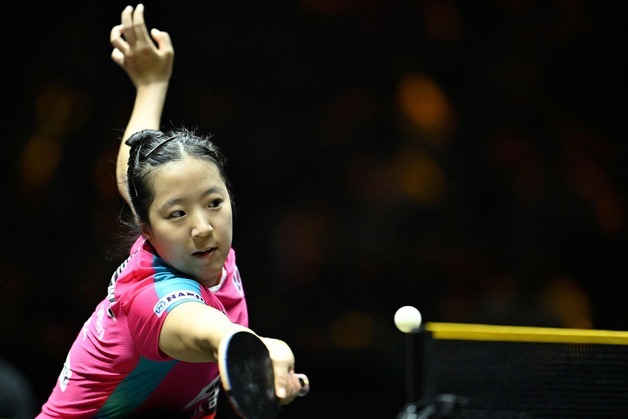 탁구 신유빈, 日 하리모토에 패배…WTT 챔피언스 결승행 무산