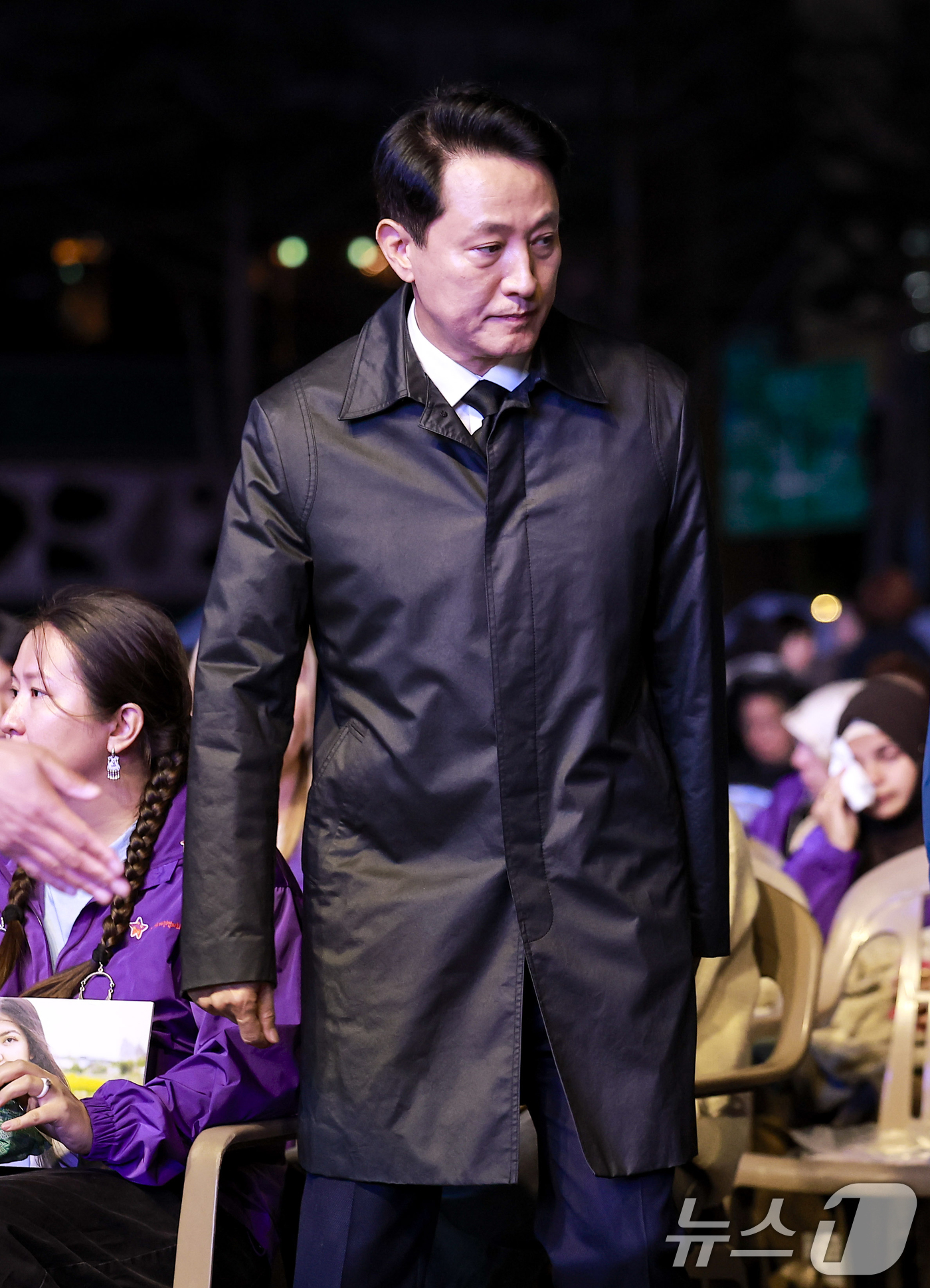 (서울=뉴스1) 이호윤 기자 = 오세훈 서울시장이 25일 서울 중구 서울광장에서 열린 10·29 이태원참사 3주기 시민추모대회에 참석하고 있다. (공동취재) 2025.10.25/뉴 …