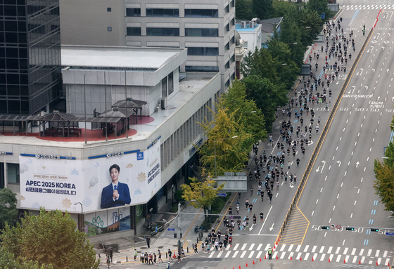 마라톤대회 급증에 도심 혼잡…서울시, '7시반 이전 출발' 권고