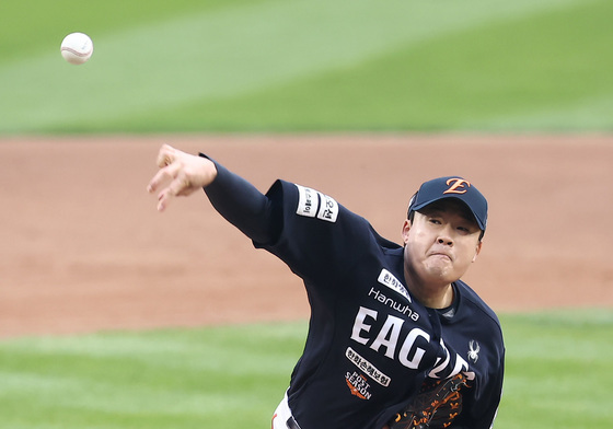 'KT 전격 이적' 한승혁 "항상 가을 야구 하는 팀에 빨리 녹아들 것"