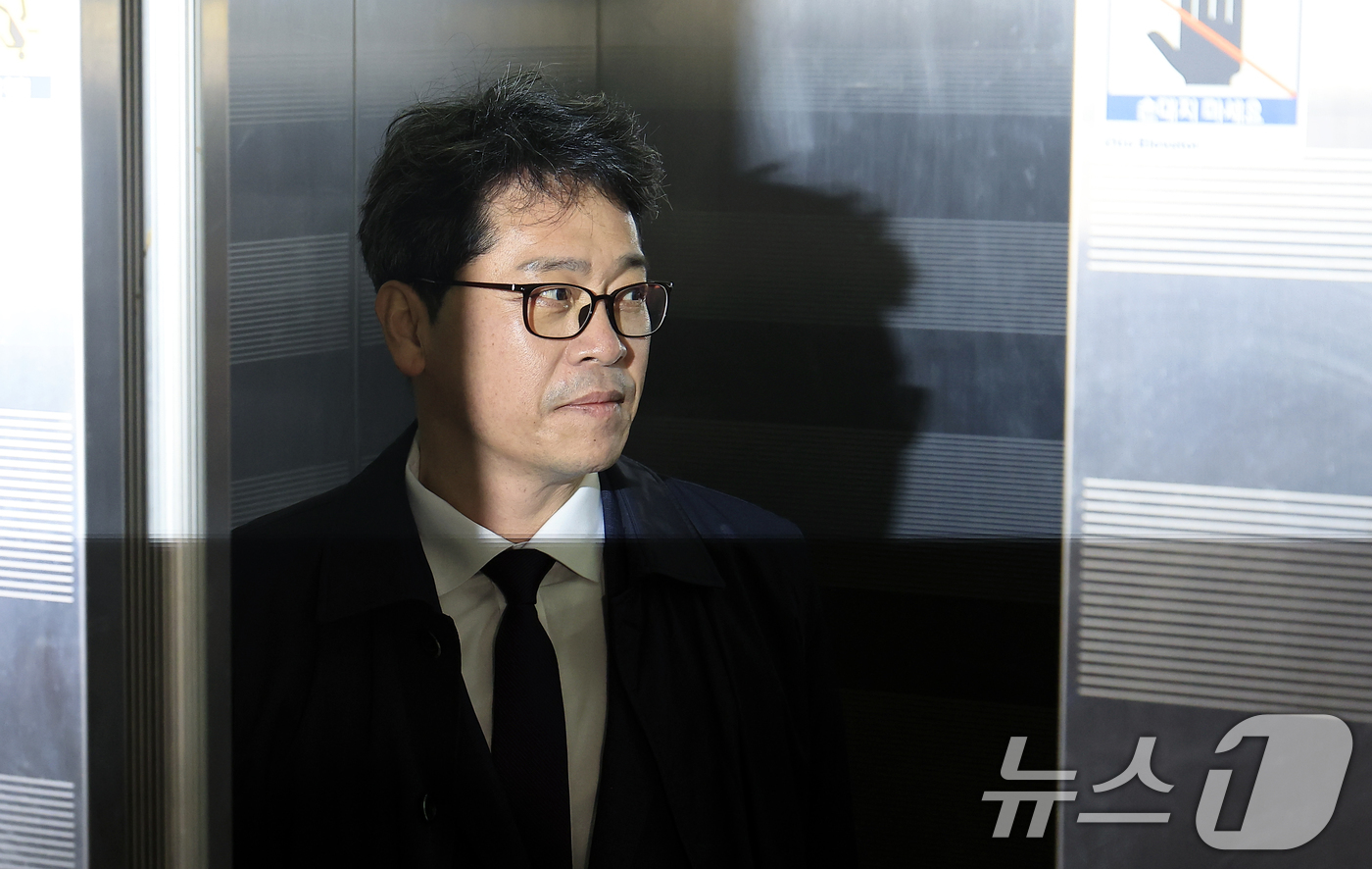 (서울=뉴스1) 박정호 기자 = 박석일 전 고위공직자범죄수사처 수사3부장이 27일 오전 서울시 서초구 서초중앙로 해병대원 순직 사건 관련 의혹을 수사하는 순직해병특검팀(특별검사 이 …