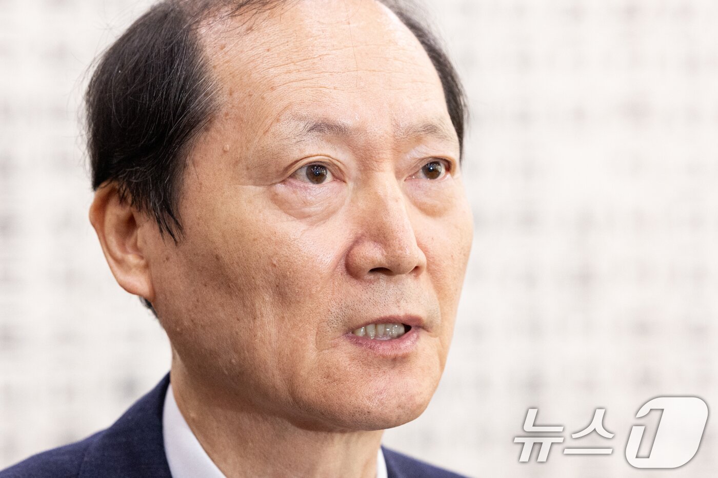 본문 이미지 - 이완규 전 법제처장. 2025.10.27/뉴스1 ⓒ News1 이승배 기자