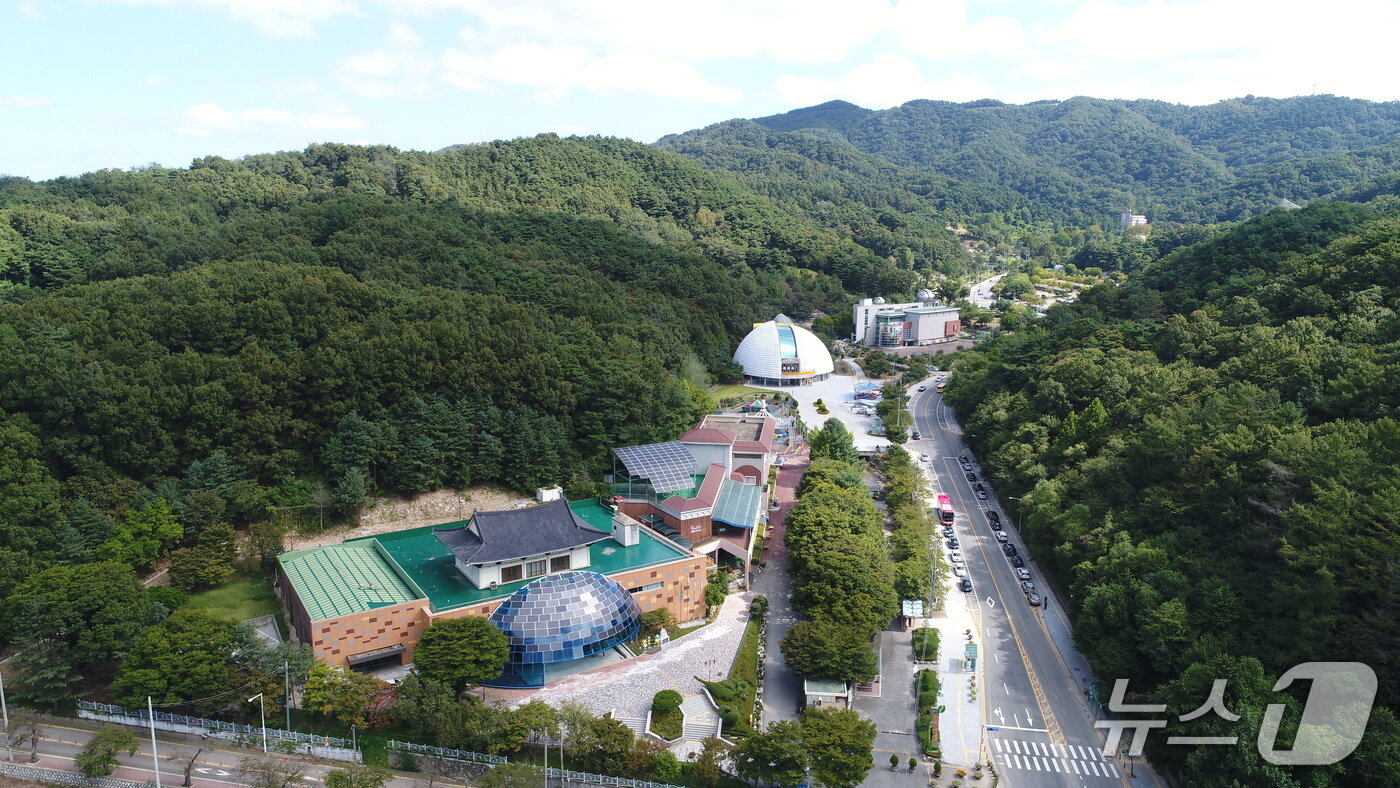 본문 이미지 - 청주랜드 전경.&#40;청주시 제공. 재판매 및 DB금지&#41;/뉴스1