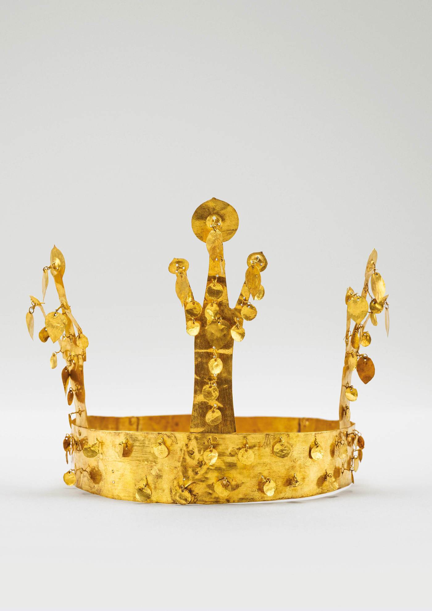 본문 이미지 - 교동금관(국립경주박물관 제공)