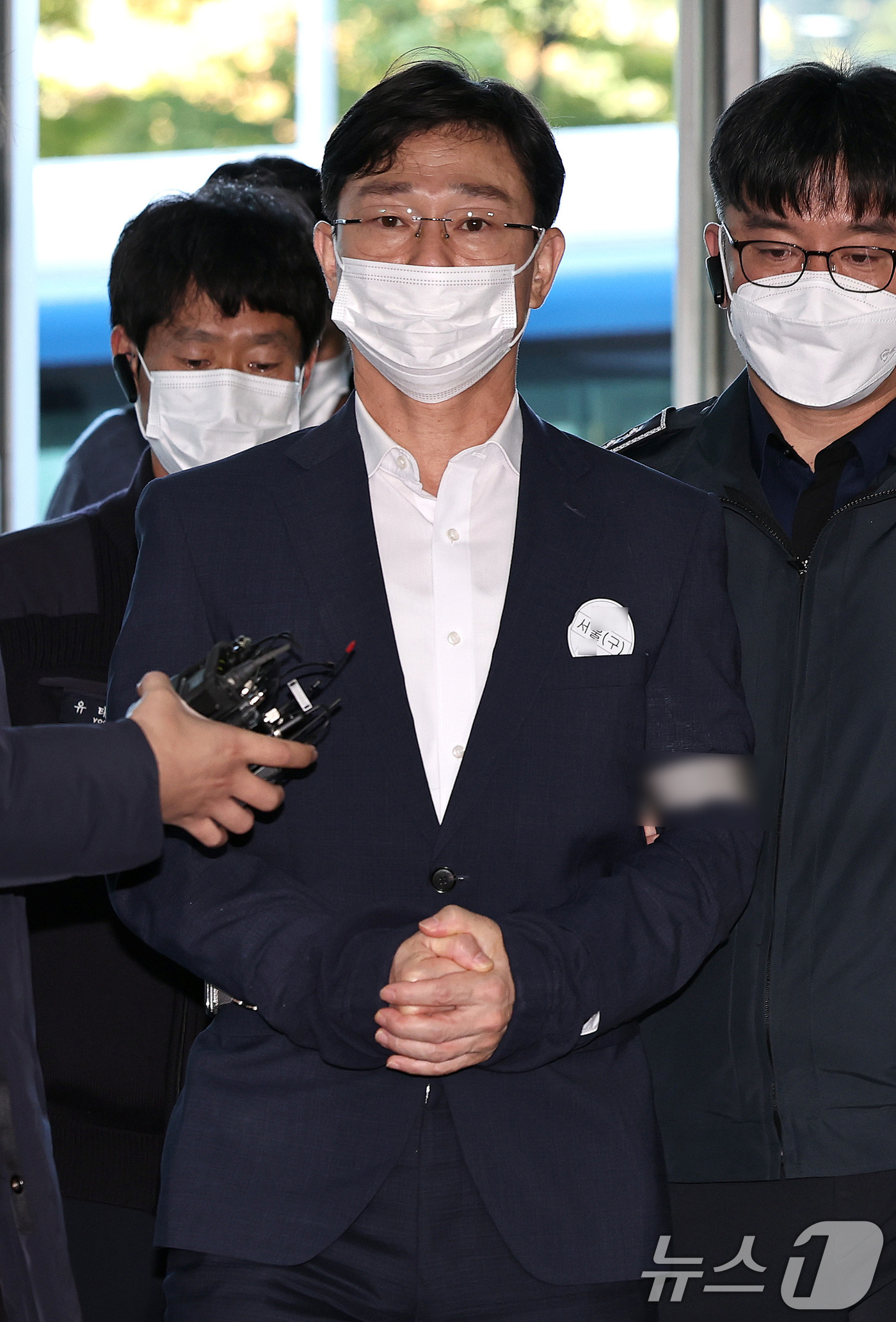 (서울=뉴스1) 구윤성 기자 = 임성근 전 해병대 1사단장이 28일 오전 휴대전화 포렌식 선별 참관을 위해 서울 서초구 해병대원 순직 사건 관련 의혹을 수사하는 순직해병특검팀(특별 …