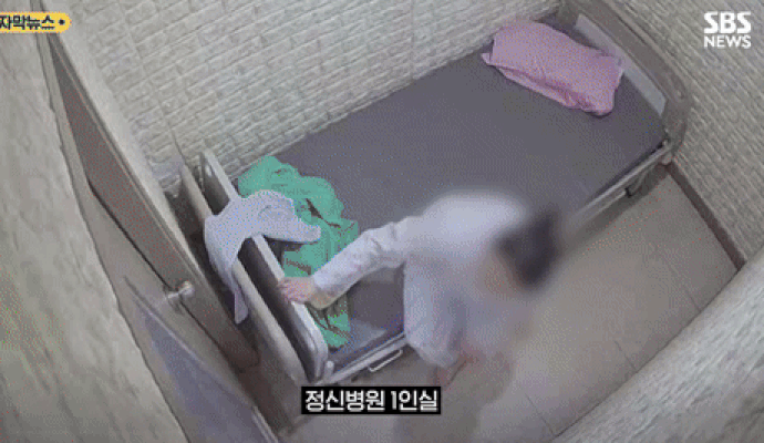 본문 이미지 - (경기 부천의 한 정신과 병원에서 사망한 30대 여성. SBS 영상 갈무리)