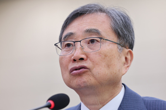 조현 "핵 없는 한반도, 포기해선 안 될 절대적 과제"