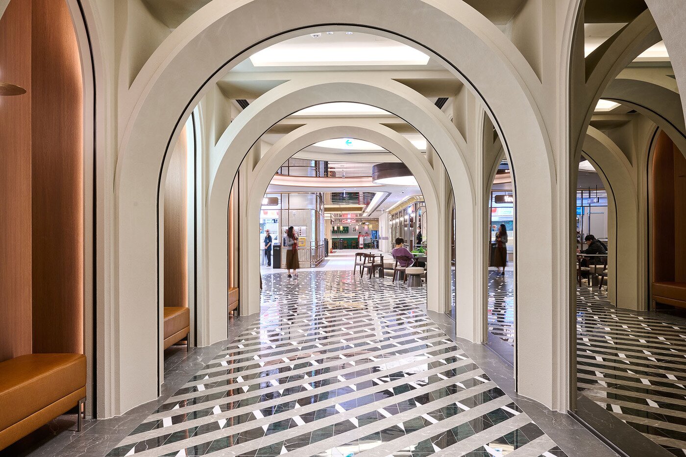 본문 이미지 - 28일 처음 문을 연 서울 종로구 &#39;스타필드 애비뉴 그랑서울&#39;&#40;신세계프라퍼티 제공&#41;.