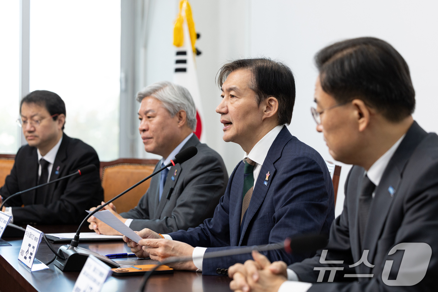 (서울=뉴스1) 이승배 기자 = 조국 조국혁신당 비상대책위원장이 29일 서울 여의도 국회에서 열린 '끝까지 간다' 특별위원회 회의에서 모두발언하고 있다. 2025.10.29/뉴스1 …