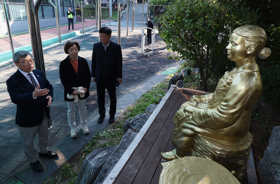 "기말고사에 학습권 침해"…경찰, '소녀상 철거' 시위 연이어 금지 통고