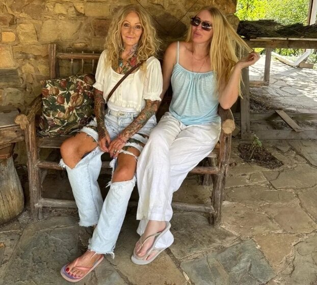 본문 이미지 - &#40;호주 멜버른 출신의 70대 여성 로레인 카사와 딸 셰리&#40;55&#41;. 더 선&#41;