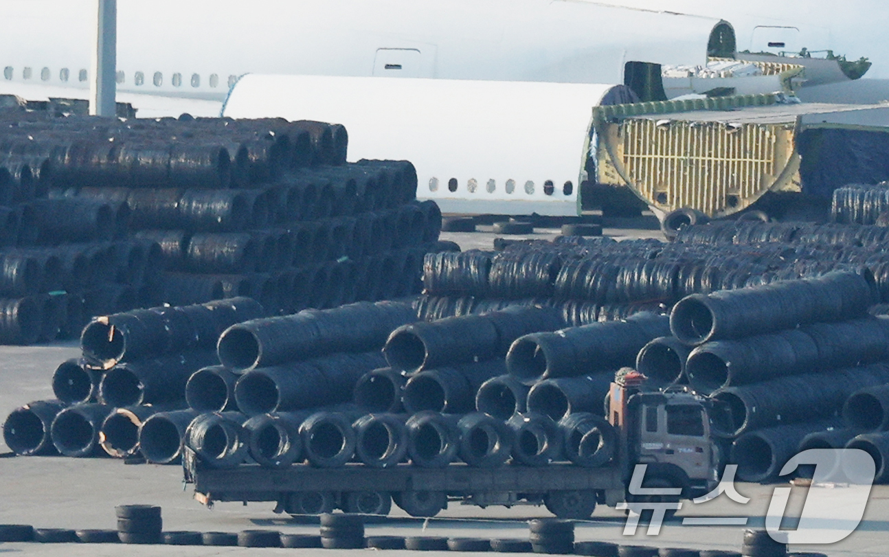 (평택=뉴스1) 김영운 기자 = 도널드 트럼프 미국 대통령이 한미 정상회담과 APEC 정상회의 참석을 위해 방한한 가운데 관세 협상의 최대 관건인 3500억 달러 규모 대미 투자펀 …