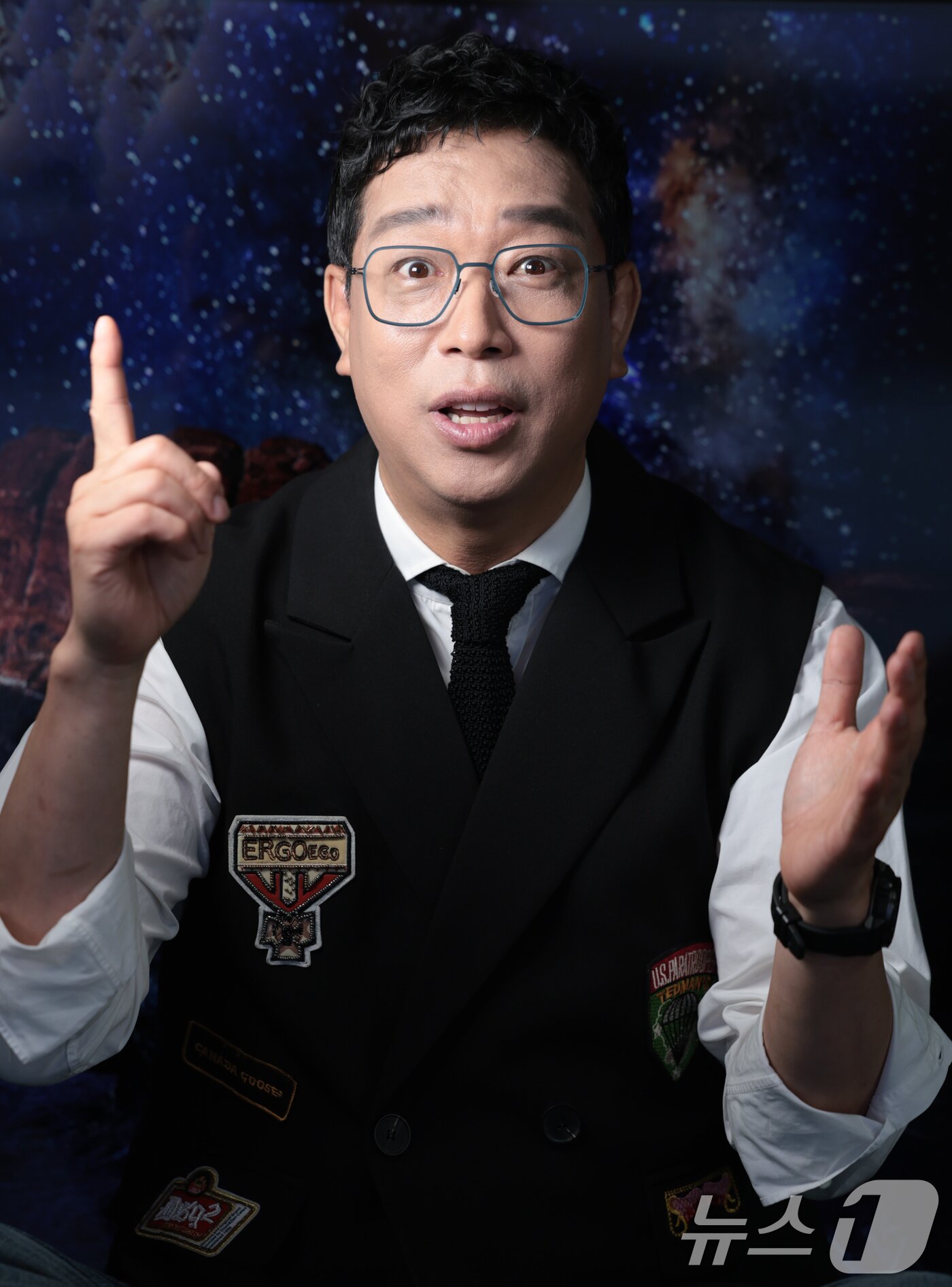 인터뷰 하는 강병규