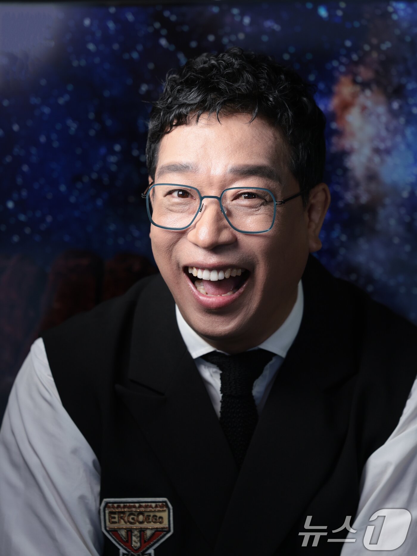 환한 미소짓는 강병규
