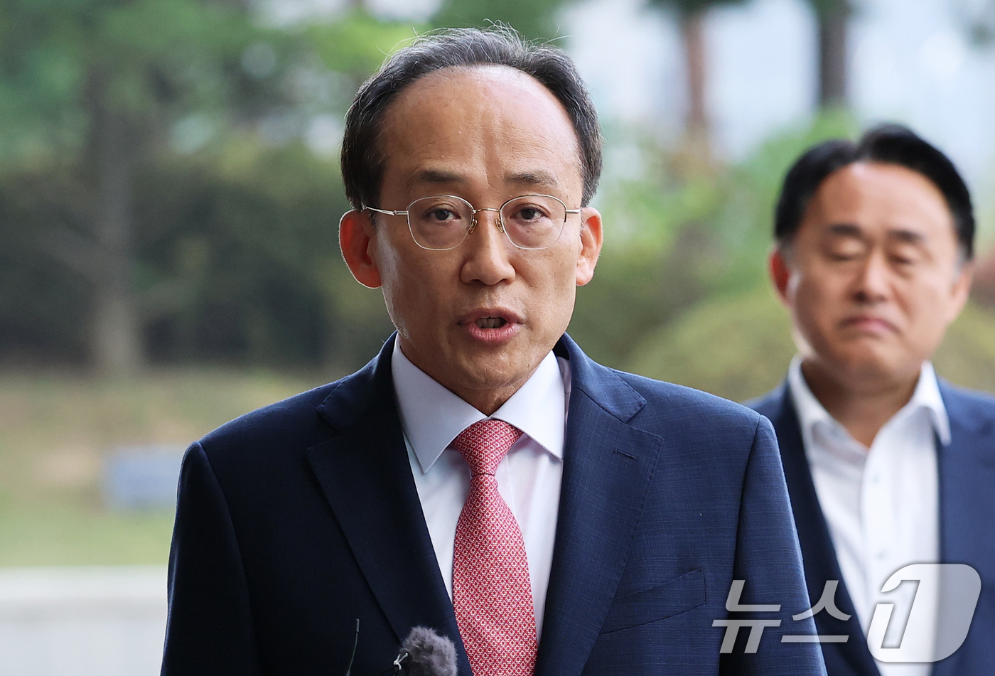 (서울=뉴스1) 오대일 기자 = 국회의 계엄해제 의결을 방해한 의혹을 받는 추경호 전 국민의힘 원내대표가 30일 오전 서울 서초구 서울고등검찰청에 마련된 내란 특검팀(특별검사 조은 …