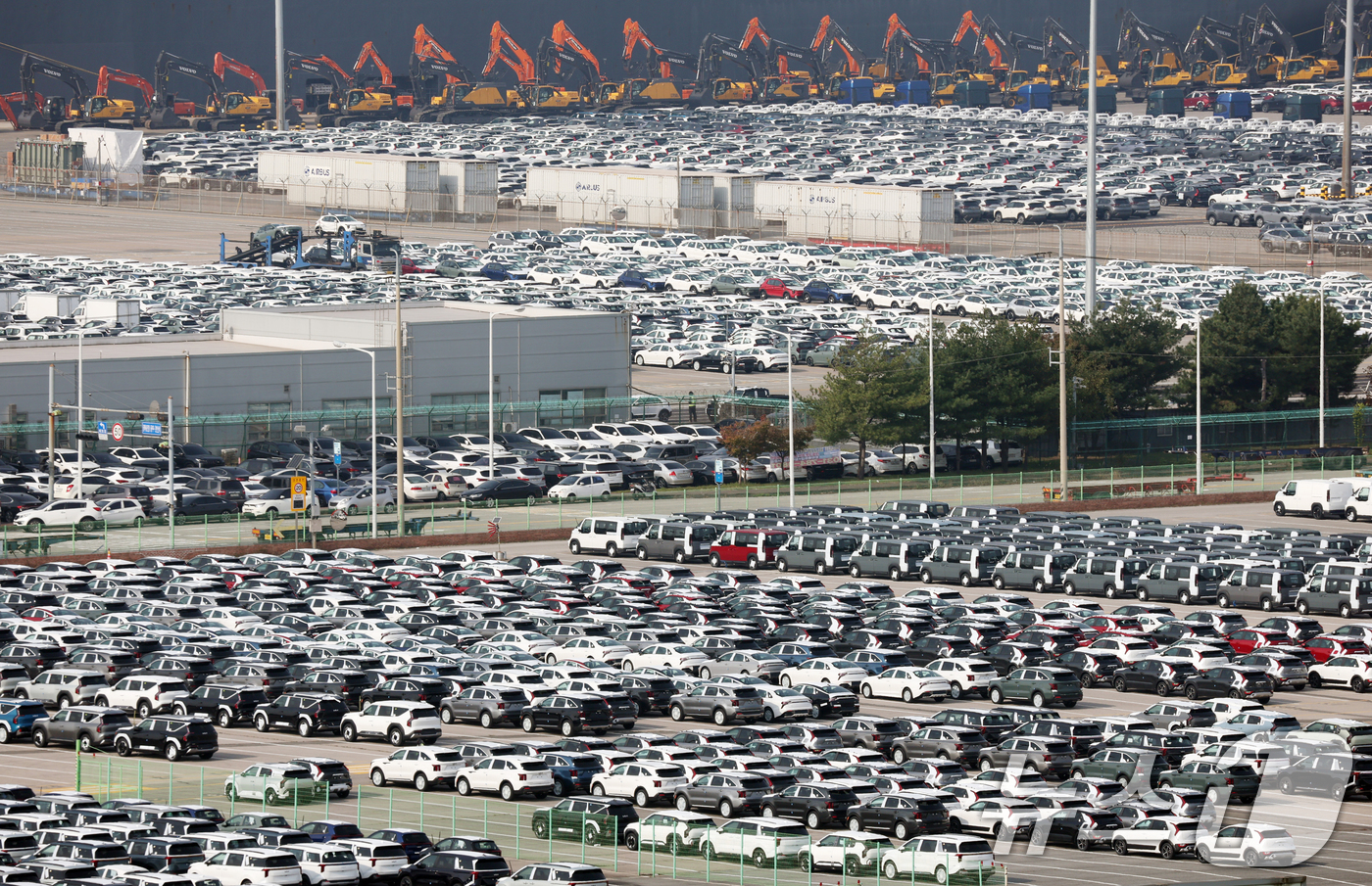 (평택=뉴스1) 김영운 기자 = 한미 양국이 2차 정상회담을 계기로 관세협상을 타결하면서 한국산 수입차에 대한 미국 관세가 현행 25%에서 일본·유럽연합(EU)와 동등한 수준인 1 …