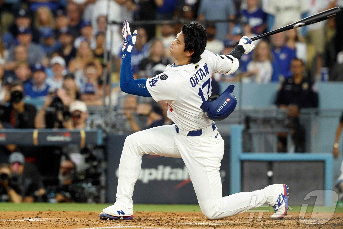 본문 이미지 - LA 다저스는 30일(한국시간) 열린 토론토 블루제이스와 2025 메이저리그 월드시리즈 5차전에서 무기력한 모습을 보인 끝에 완패했다. 오타니 쇼헤이도 4타수 무안타로 침묵했다. ⓒ AFP=뉴스1