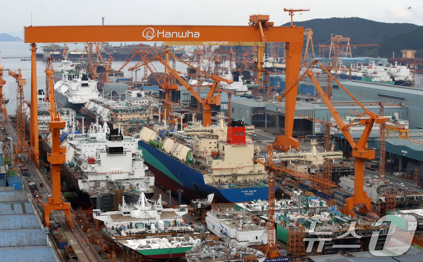 본문 이미지 - 경남 거제시 한화오션 거제사업장 2025.10.30/뉴스1 ⓒ News1 윤일지 기자