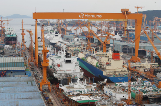 조선 빅3, 1Q 고부가船으로 실적 순항…영업익 전년比 55%↑ 전망