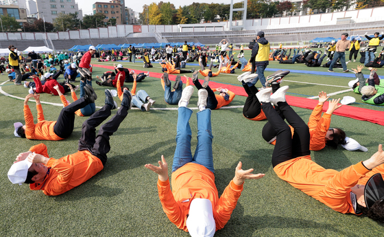 '1년 이상·주 2시간 반' 꾸준히 걷기만 해도 우울증 예방