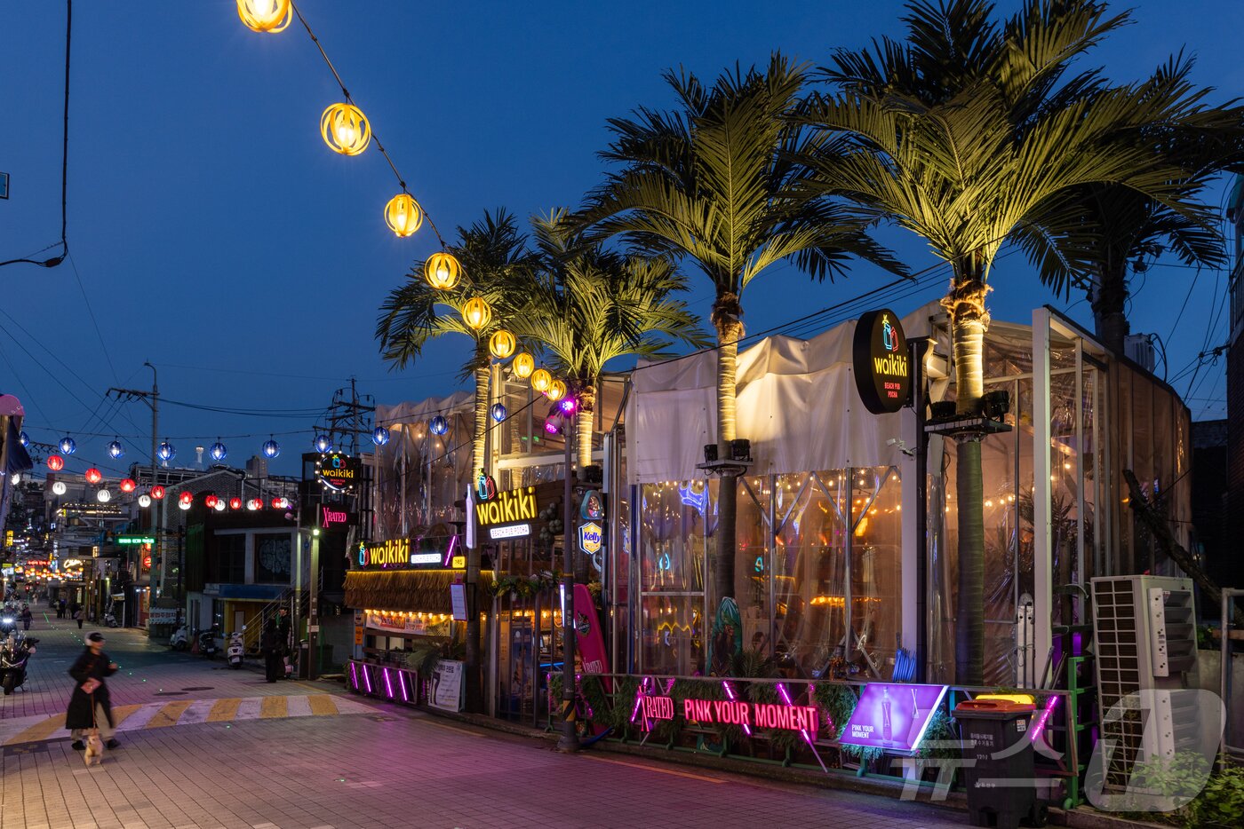 본문 이미지 - 이태원 퀴논길(서울관광재단 제공) 