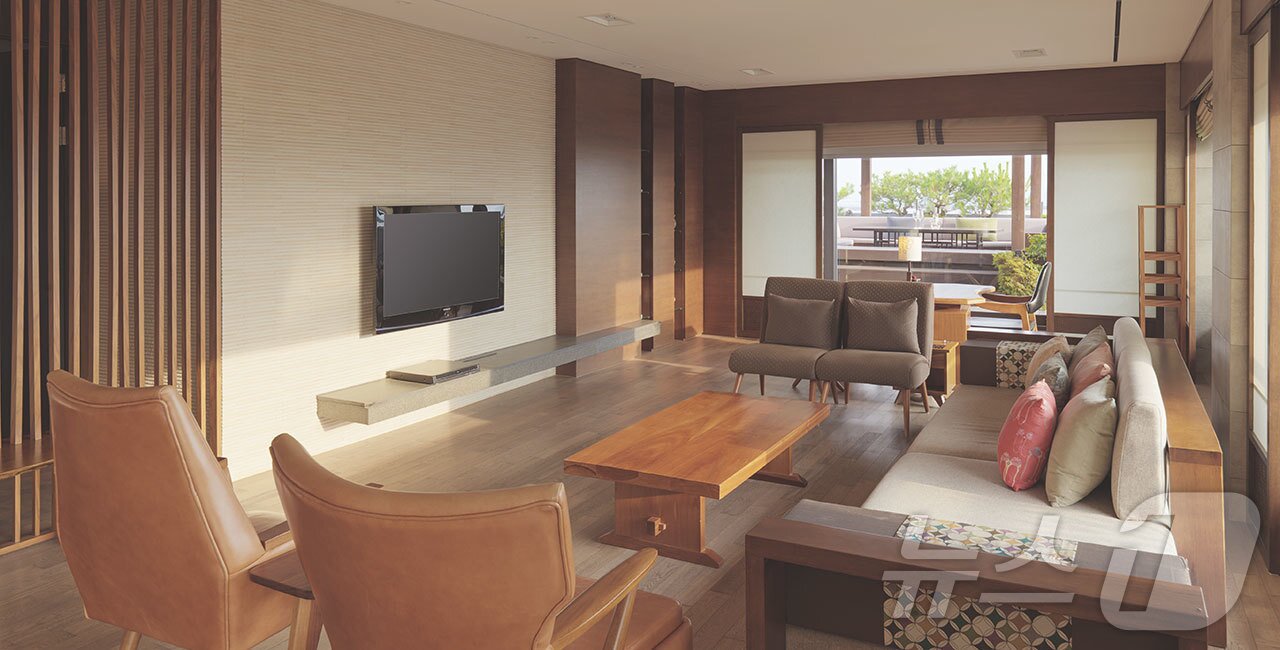 본문 이미지 - 코오롱호텔 최상위 객실인 자미원(코오롱호텔 제공) 