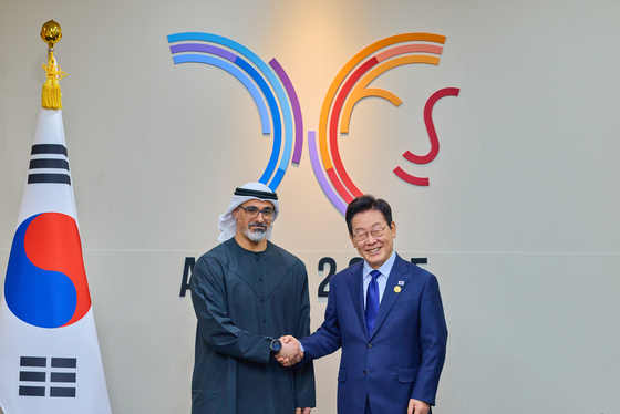 한-UAE, SMR·AI 기반 원전·제3국 원전 진출 MOU 합의