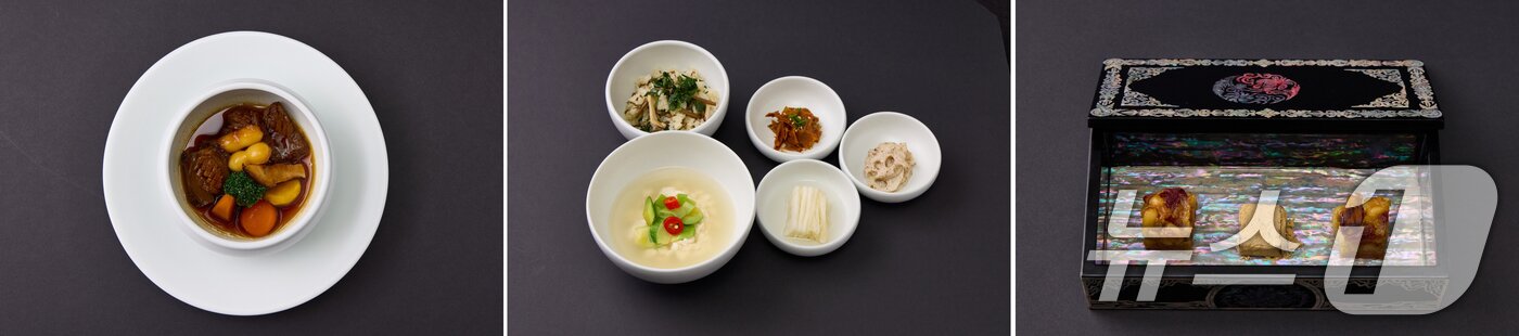 본문 이미지 - 대통령실이 31일 경북 경주에서 열리 APEC 정상회의 환영 만찬 메뉴를 공개했다. 이재명 대통령 부부는 이날 APEC 정상회의 참석을 위해 방한한 APEC 회원국 정상 내외를 초청해 공식 환영 만찬을 연다. 사진은 왼쪽부터 완도산 전복과 조랭이떡을 곁들인 경주 천년 한우 갈비찜, 경주 곤달비나물 비빔밥과 경주콩 순두부탕과 3종 반찬, 구운 잣 파이와 된장 캐러멜 인절미. &#40;대통령실 제공. 재판매 및 DB 금지&#41; 2025.10.31/뉴스1 ⓒ News1 허경 기자