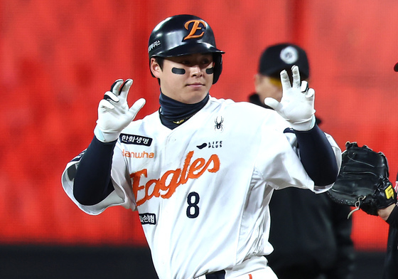 큰손 한화, 노시환 잔류 작전 시작됐다…'최소 150억 원' 장전