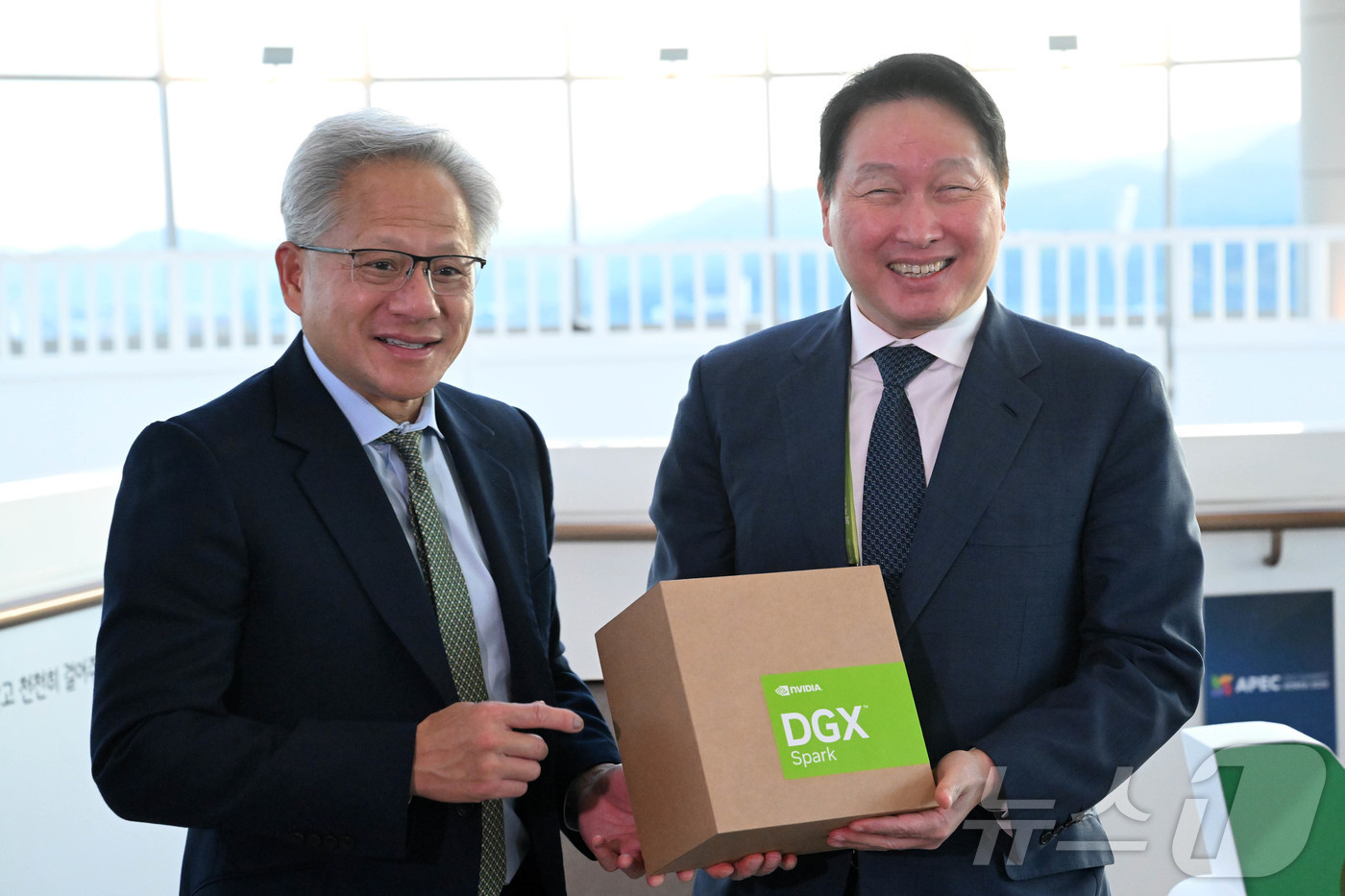 최태원 회장 DGX스파크